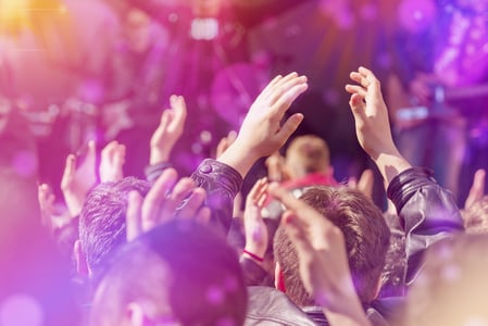 How to Crowdsource Your Blog Content: Tips for Finding and Collaborating with Your Crowd